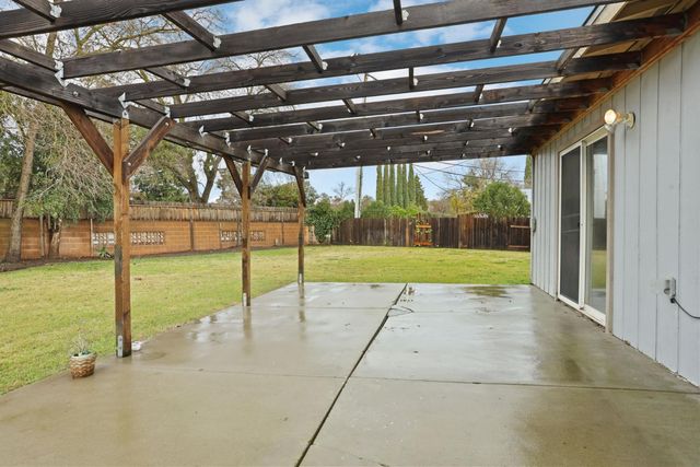 9033 Santa Maria Way, Stockton, CA 95210