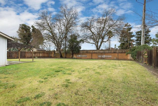 9033 Santa Maria Way, Stockton, CA 95210