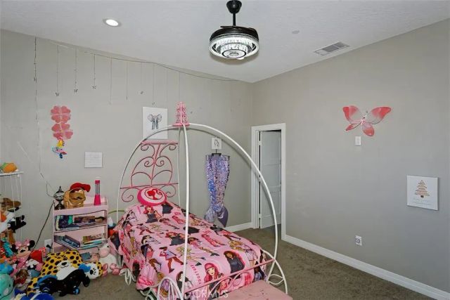 23280 Ramona Avenue, Apple Valley, CA 92307