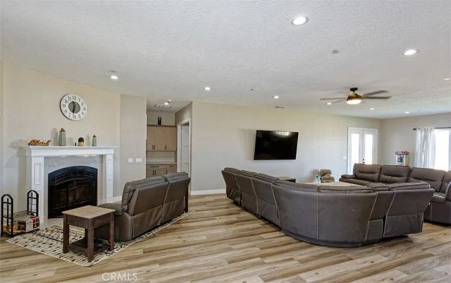 23280 Ramona Avenue, Apple Valley, CA 92307