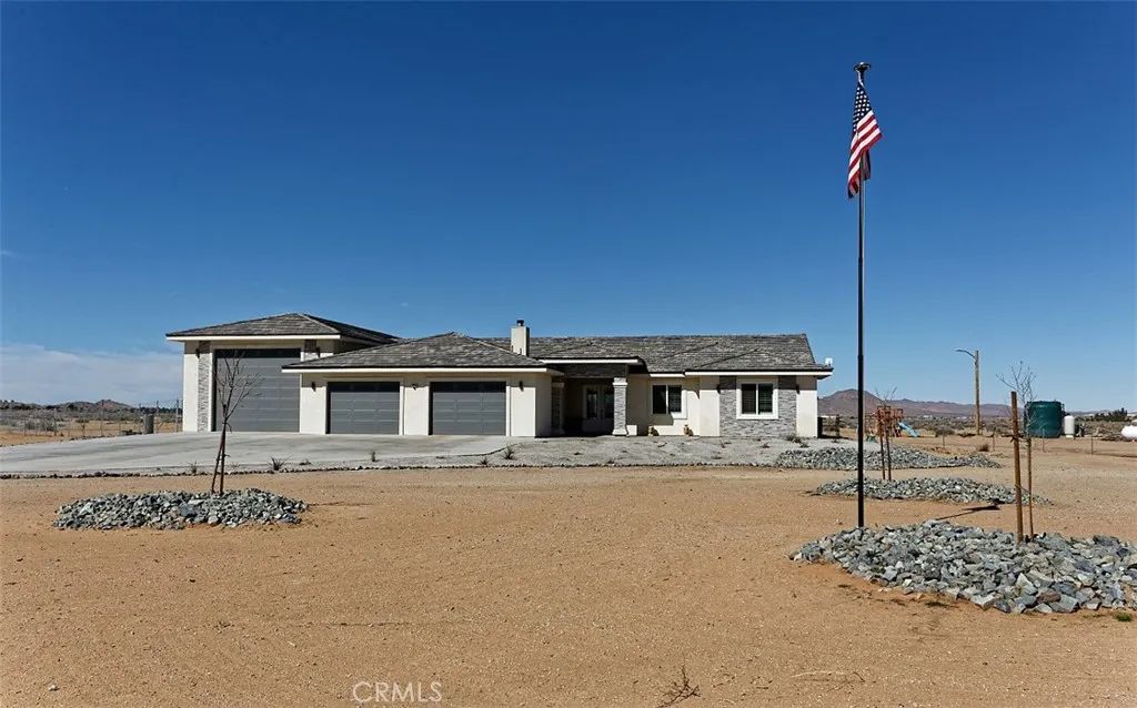 23280 Ramona Avenue, Apple Valley, CA 92307