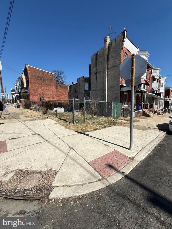 6151 CALLOWHILL ST, PHILADELPHIA, PA 19151 — exterior