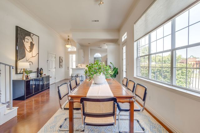 5065 Pershing Avenue, Fort Worth, TX 76107