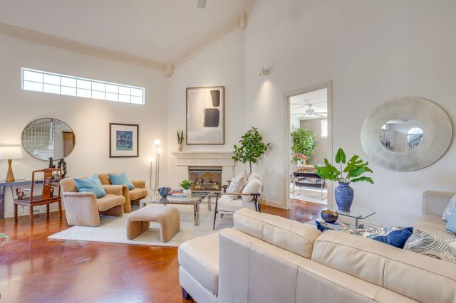 5065 Pershing Avenue, Fort Worth, TX 76107