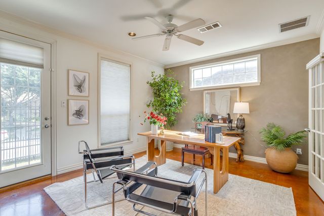 5065 Pershing Avenue, Fort Worth, TX 76107