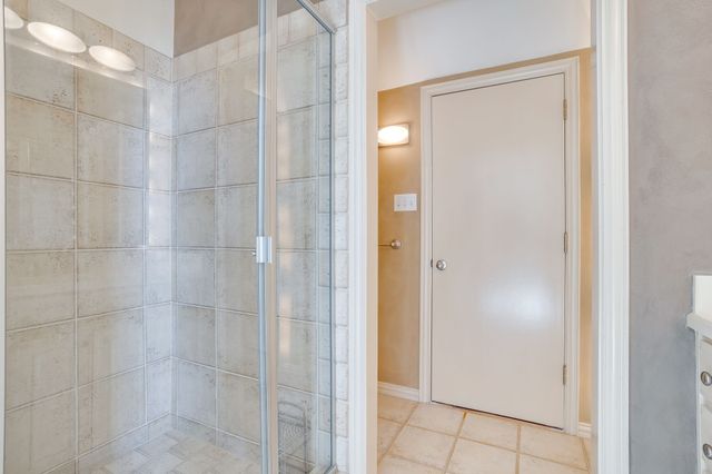 5065 Pershing Avenue, Fort Worth, TX 76107