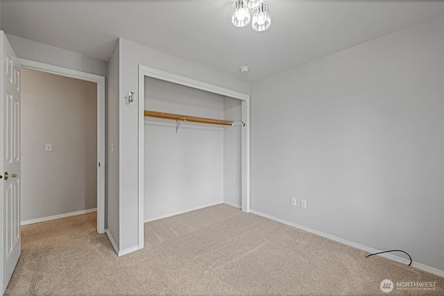 8 Lakewood Oaks Drive SW, Lakewood, WA 98499