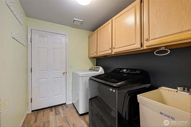 8 Lakewood Oaks Drive SW, Lakewood, WA 98499