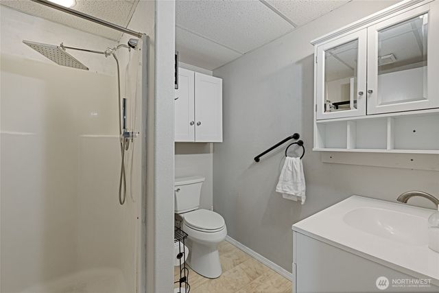 8 Lakewood Oaks Drive SW, Lakewood, WA 98499