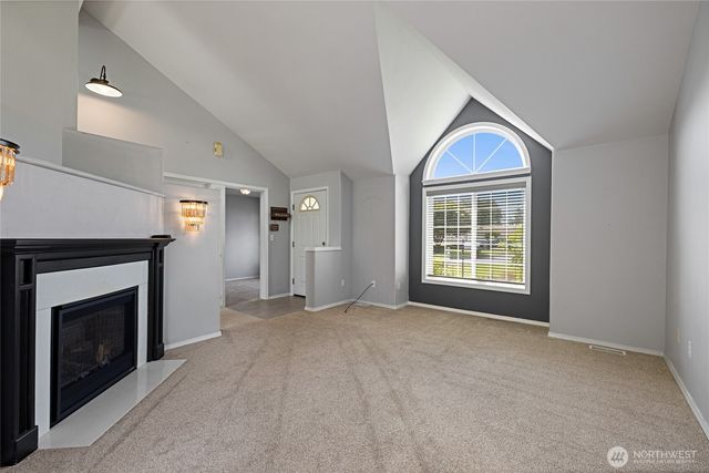 8 Lakewood Oaks Drive SW, Lakewood, WA 98499