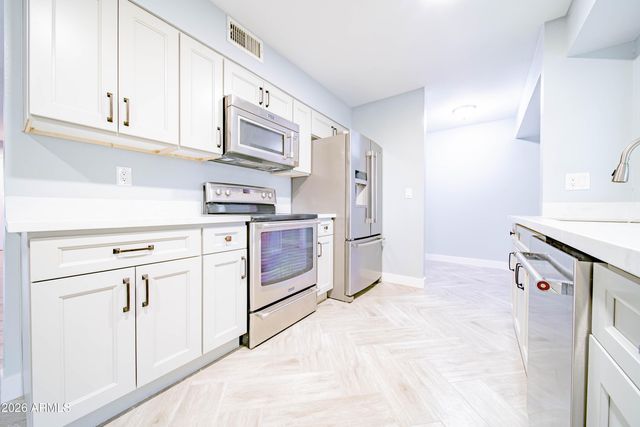 9902 W RAINTREE Drive, Sun City, AZ 85351