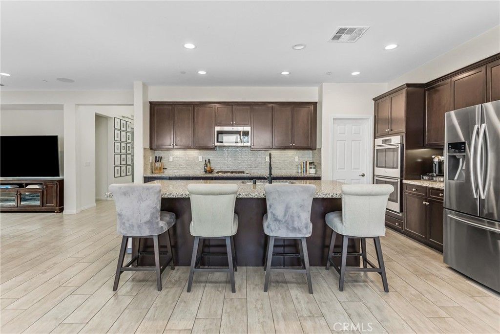 Image 14 of property listing at 29745 Desmond Drive, Highland, CA 92346