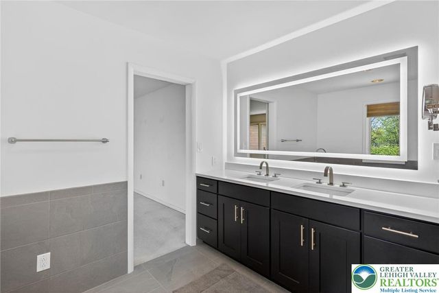 5069 5th Street, Upper Milford Twp, PA 18049