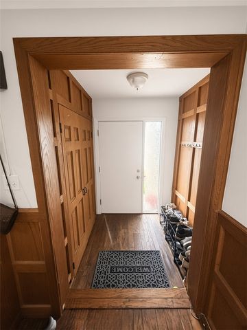 1252 Charlesgate Circle, Amherst, NY 14051