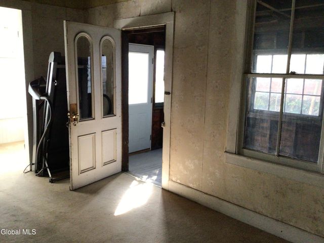 1339 3rd Avenue, Watervliet, NY 12189