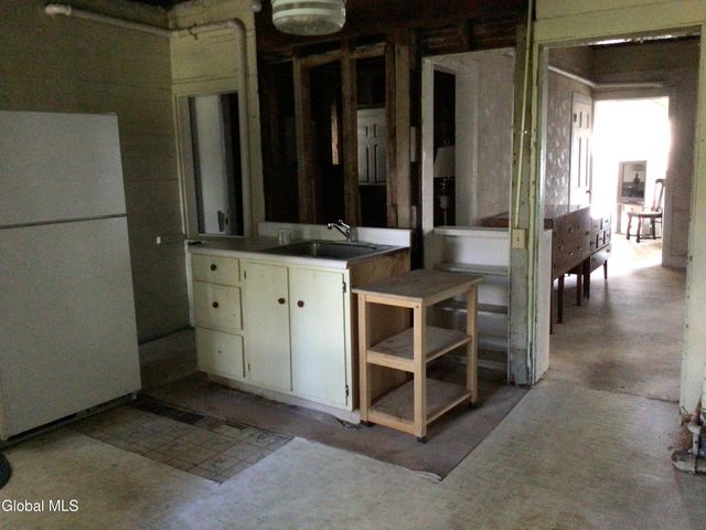 1339 3rd Avenue, Watervliet, NY 12189