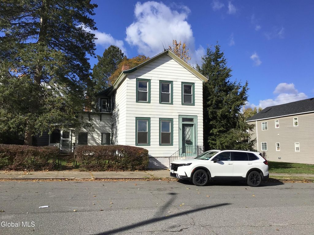 1339 3rd Avenue, Watervliet, NY 12189