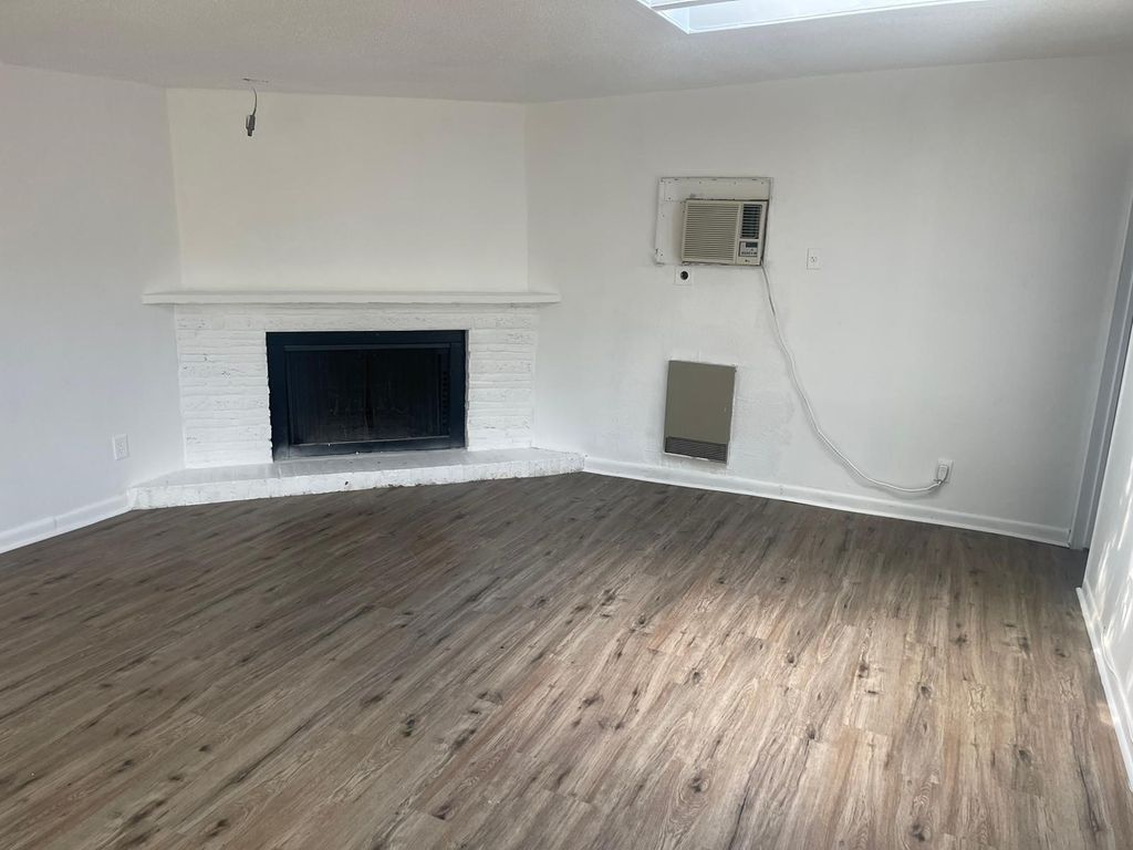 737 Irby Lane 2, Irving, TX 75061