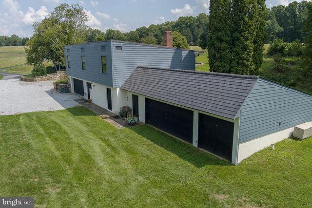 GLENSIDE RD, Downingtown, PA 19335