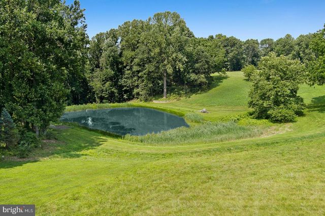 GLENSIDE RD, Downingtown, PA 19335