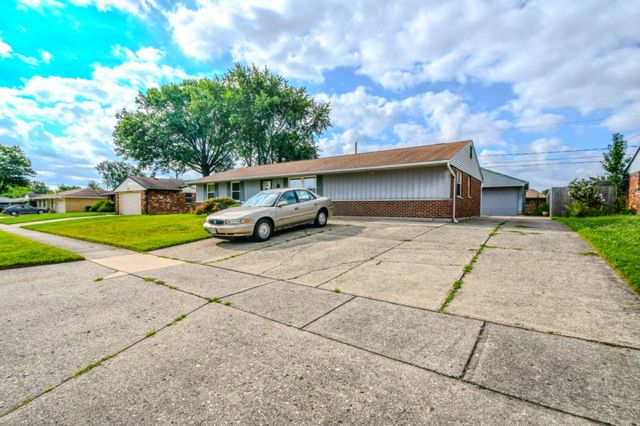 7882 Sebring Drive, Huber Heights, OH 45424