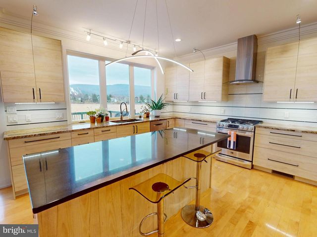 194 DEREK DR, Boalsburg, PA 16827