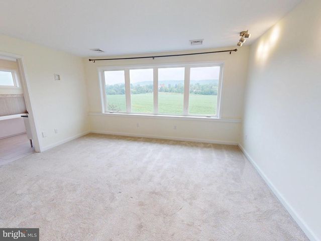 194 DEREK DR, Boalsburg, PA 16827