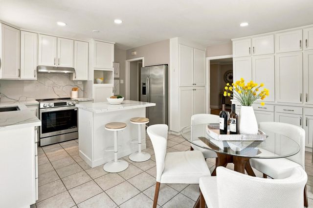 19054 Vannoy Court, Castro Valley, CA 94546
