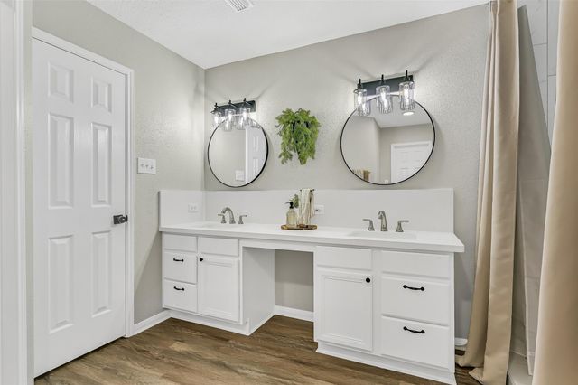 5901 Scopel Road, Manvel, TX 77578