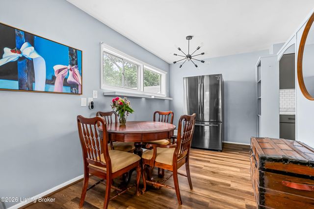 4911 Raven Rd, Louisville, KY 40213