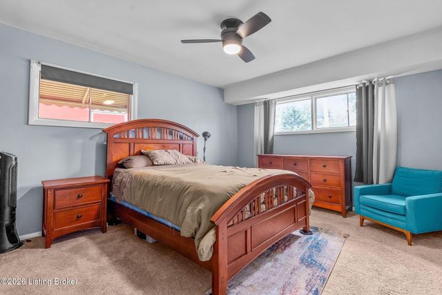 4911 Raven Rd, Louisville, KY 40213