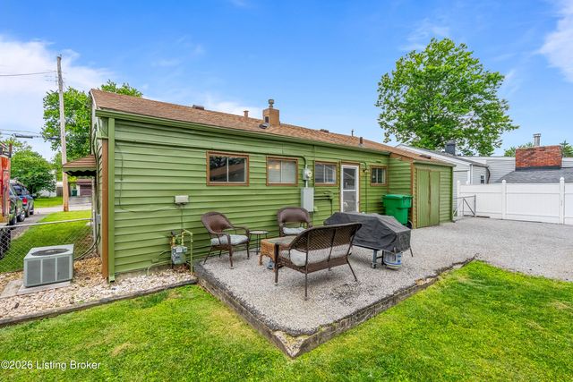4911 Raven Rd, Louisville, KY 40213