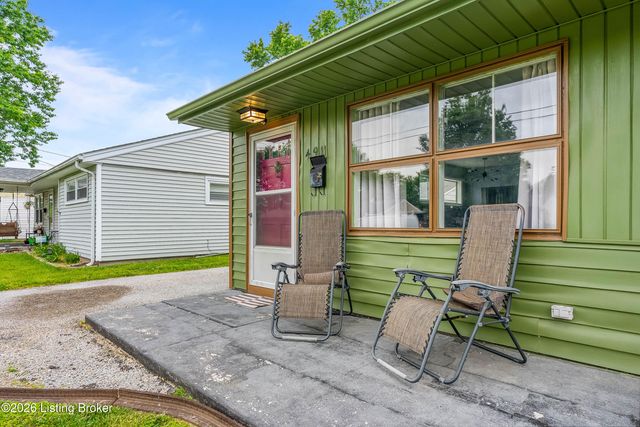 4911 Raven Rd, Louisville, KY 40213