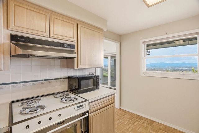 9108 N KENSINGTON Dr, Spokane, WA 99208