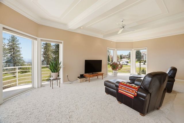 9108 N KENSINGTON Dr, Spokane, WA 99208