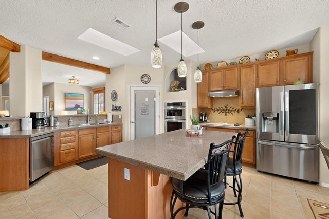 901 Purple Aster Drive, Bernalillo, NM 87004