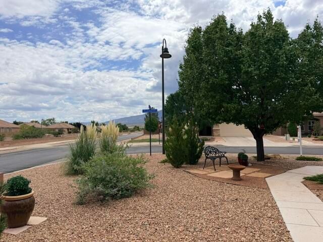 901 Purple Aster Drive, Bernalillo, NM 87004