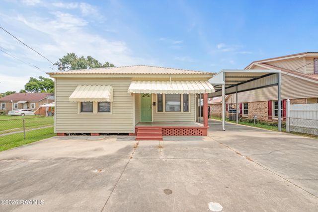 715 Robert Street, Breaux Bridge, LA 70517