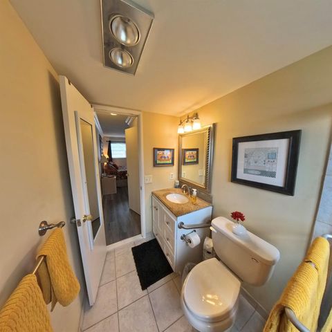 4100 Crystal Lake Drive 209, Pompano Beach, FL 33064