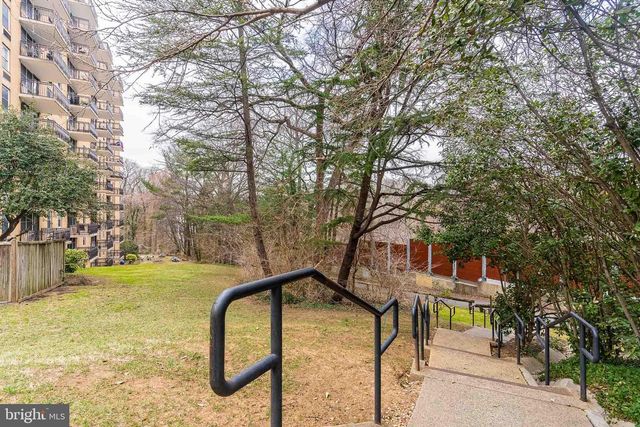2030 N Adams St Apt 306, Arlington, VA 22201