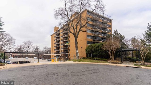 2030 N Adams St Apt 306, Arlington, VA 22201