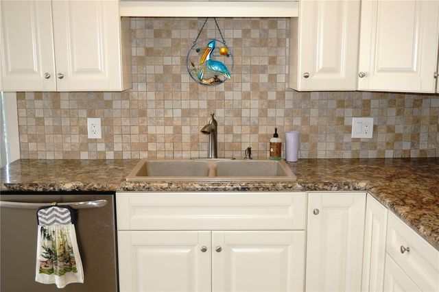 4330 TAHITIAN GARDENS CIRCLE E, Holiday, FL 34691