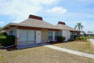 4330 TAHITIAN GARDENS CIRCLE E, Holiday, FL 34691