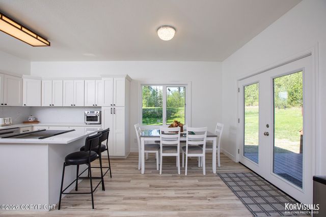 9931 E Puffin Drive, Palmer, AK 99645