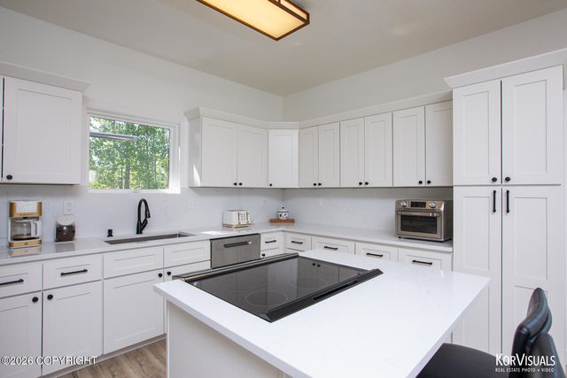 9931 E Puffin Drive, Palmer, AK 99645