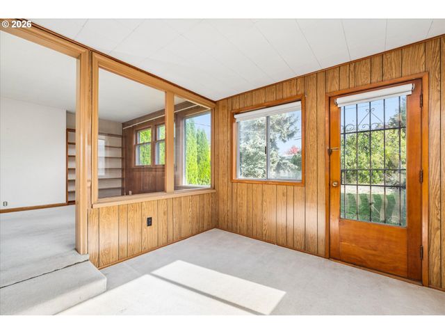 2171 MADISON St, Eugene, OR 97405