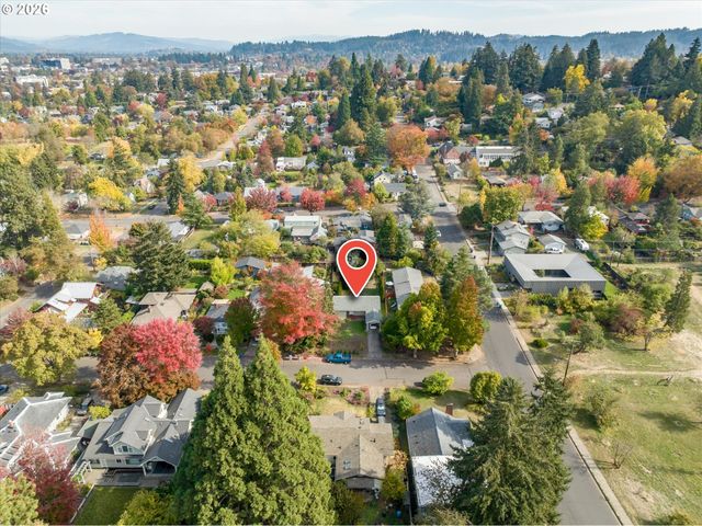 2171 MADISON St, Eugene, OR 97405
