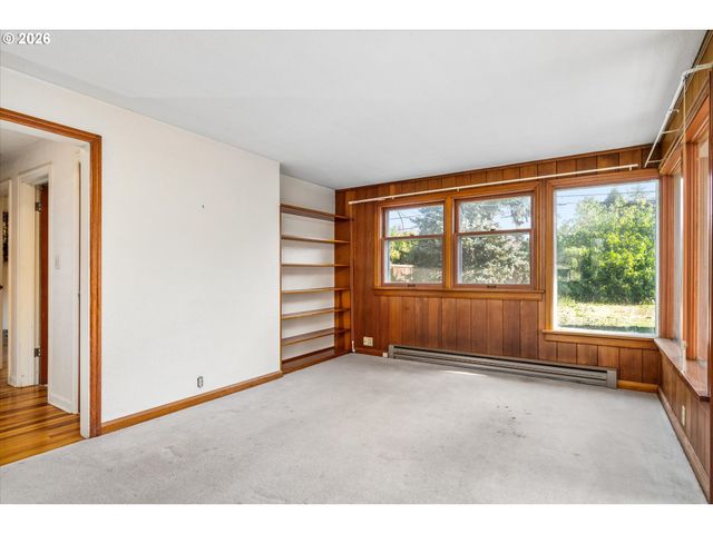 2171 MADISON St, Eugene, OR 97405