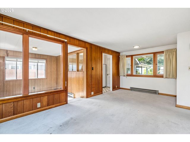 2171 MADISON St, Eugene, OR 97405