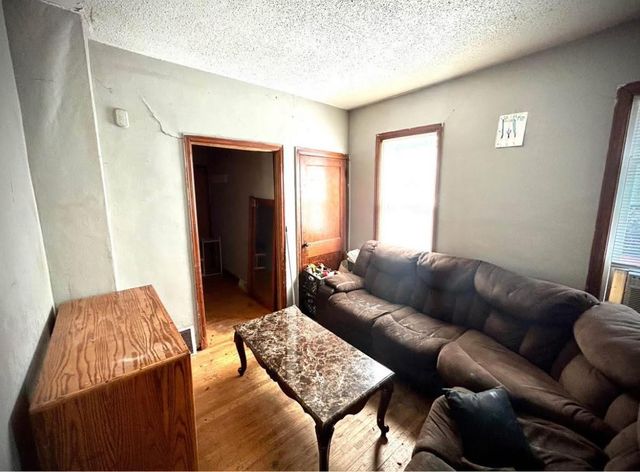 913 8th Avenue S, Saint Cloud, MN 56301